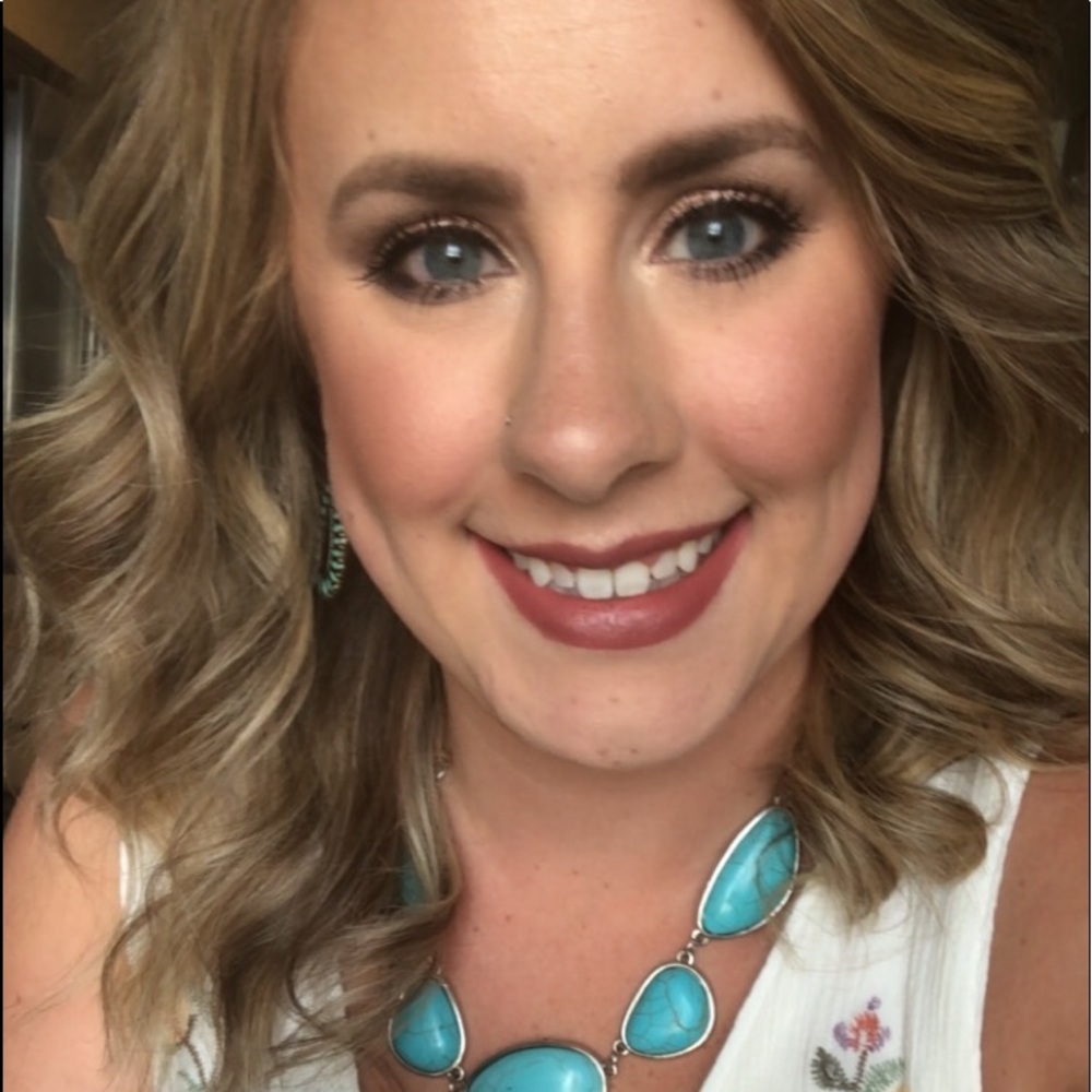 Meet your Posher, Katie